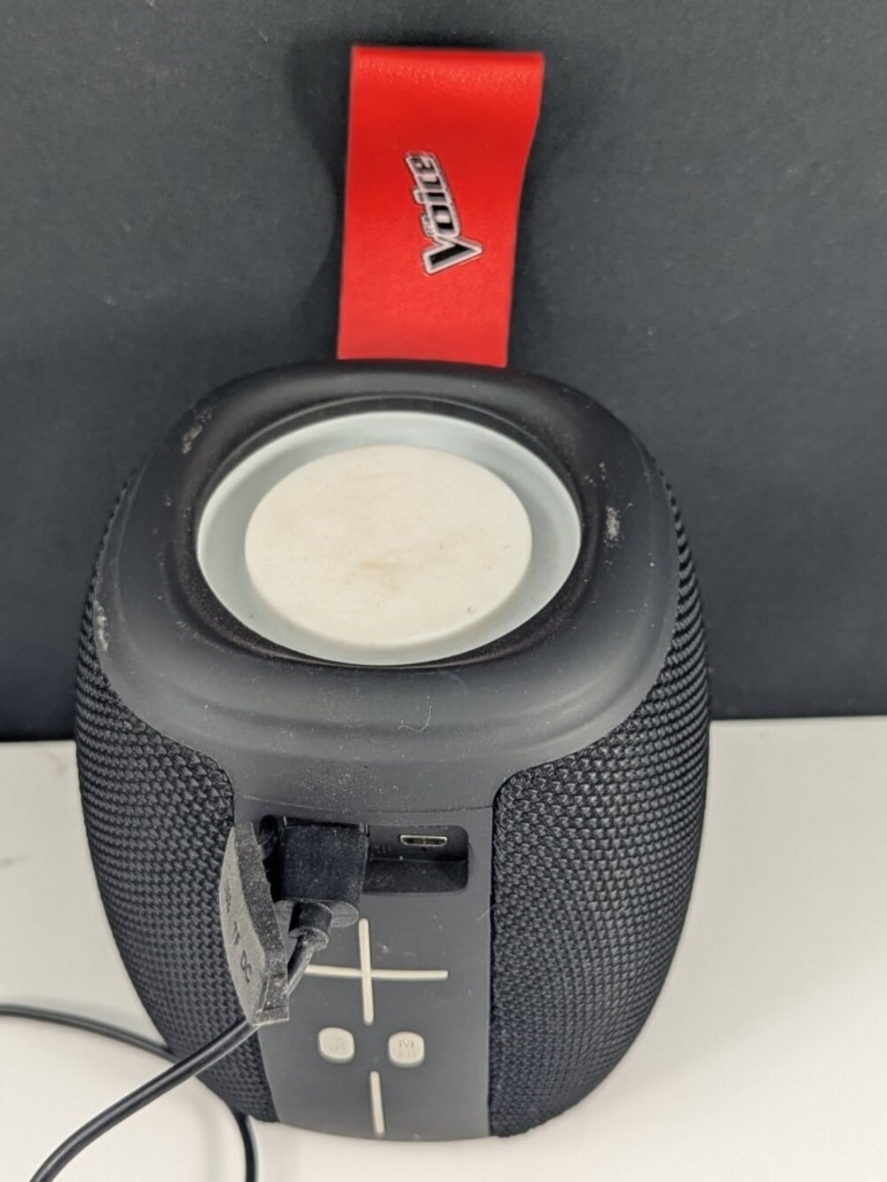 Voice Legend Bluetooth Wireless Portable Speaker w/Lights FM Radio USB/ Battery